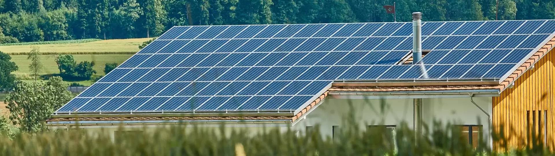 Solardach auf Landwirtschaftsgebäude
